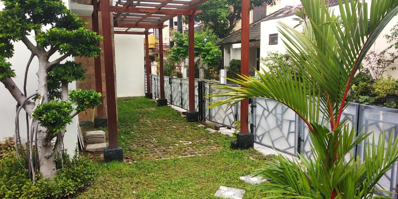 Omah Inap D24 Syariah Near Universitas Aisyiah Yogyakarta Mitra Reddoorz Sleman  Buitenkant foto
